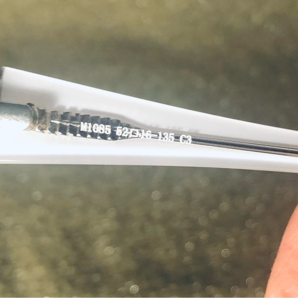 Stylish Black Rectangular Glasses - image 5